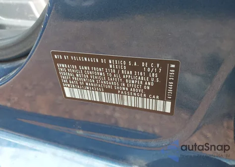 2018 Volkswagen Jetta 1.4T S z USA, uszkodzony, nr VIN 3VW2B7AJ1JM242553